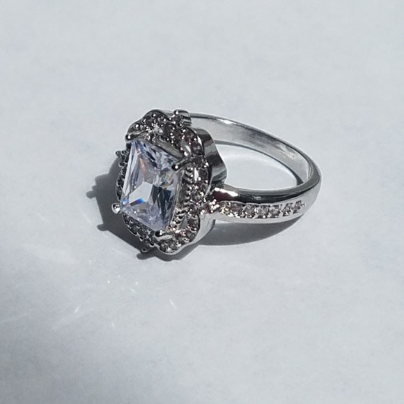 Silver Radiant halo engagement ring - Picture 6 of 7